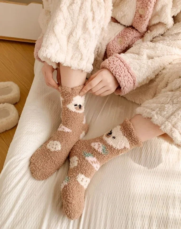 New Fashion Coral Fleece Women Socks Warm Home Floor Socks Strawberry Bear Socks Mid Tube Sleep Socks Plush Socks Added Fleece