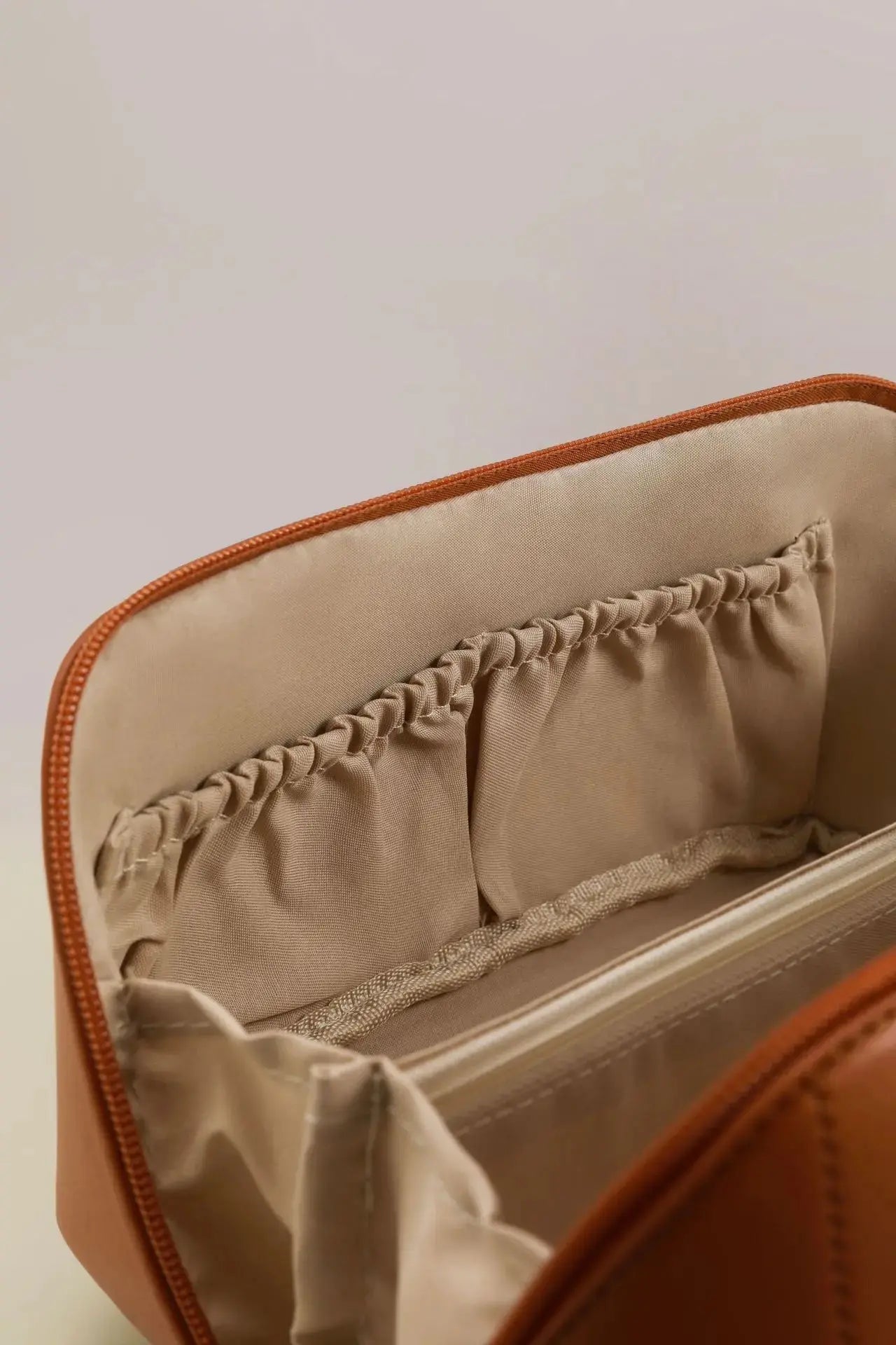 Cosmetics Storage Kit Large Capacity Travel Toiletry Bag Makeup Bag Ins Advanced Sense Portable Cosmetic Storage Bag