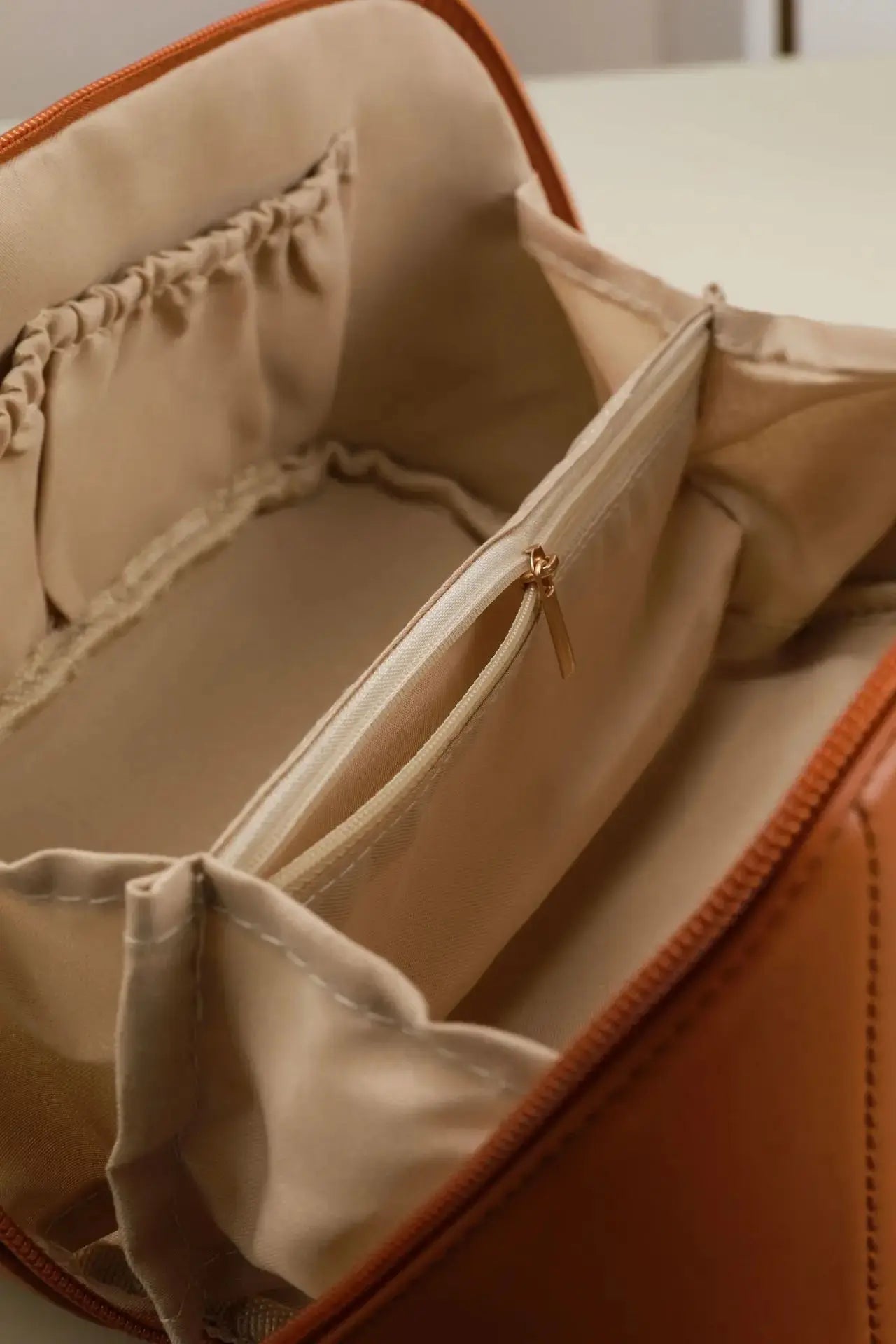 Cosmetics Storage Kit Large Capacity Travel Toiletry Bag Makeup Bag Ins Advanced Sense Portable Cosmetic Storage Bag