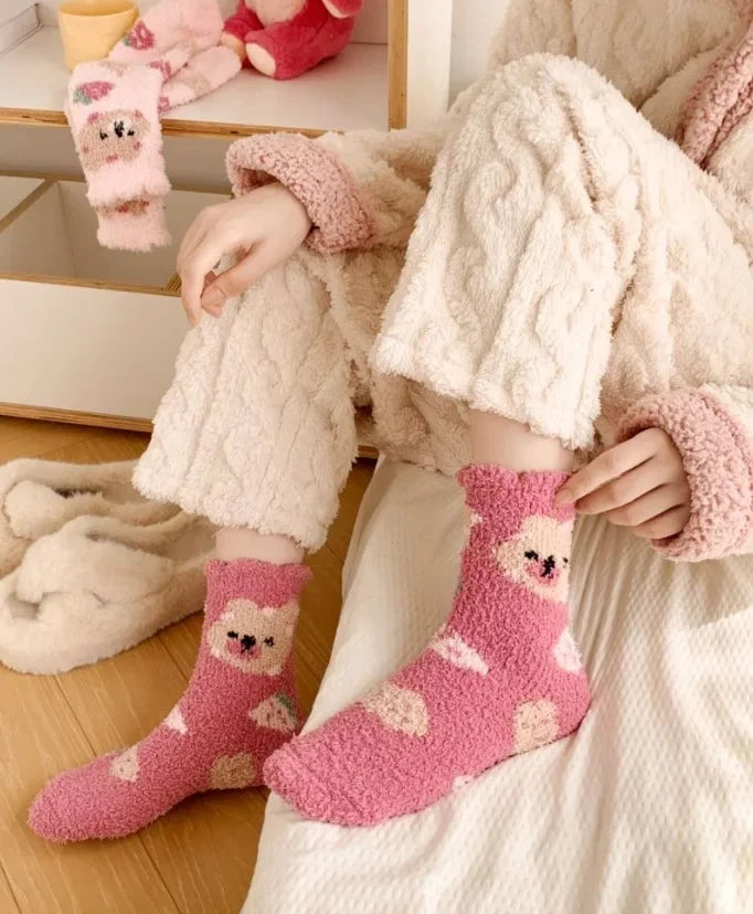 New Fashion Coral Fleece Women Socks Warm Home Floor Socks Strawberry Bear Socks Mid Tube Sleep Socks Plush Socks Added Fleece
