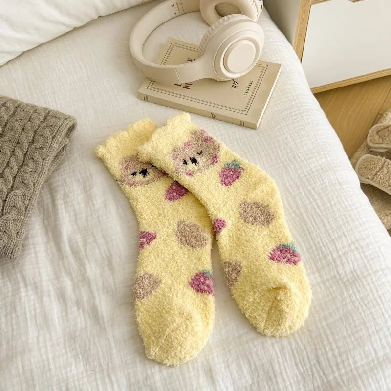 New Fashion Coral Fleece Women Socks Warm Home Floor Socks Strawberry Bear Socks Mid Tube Sleep Socks Plush Socks Added Fleece