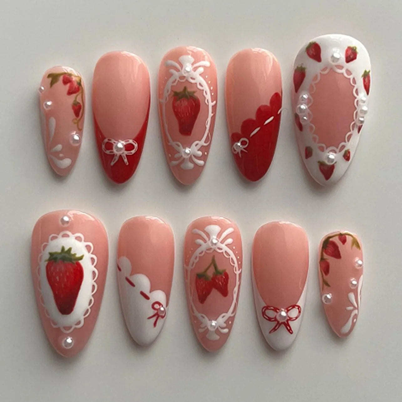 24pcs Wearable False Nail Strawberry Bow Design Nails Tips Red Short Almond Pearl Starlight Fake Nail Art Flower Press on Nails