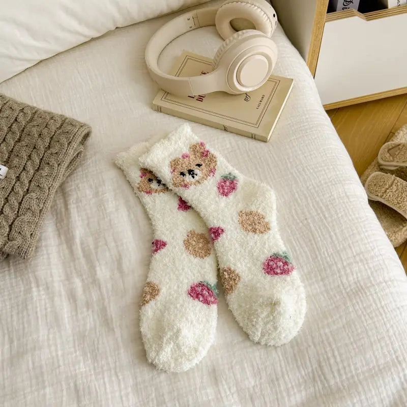 New Fashion Coral Fleece Women Socks Warm Home Floor Socks Strawberry Bear Socks Mid Tube Sleep Socks Plush Socks Added Fleece